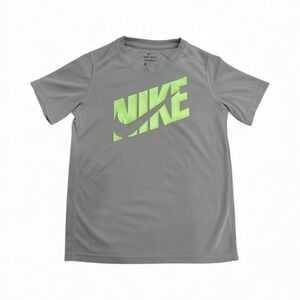 Boys Gray Nike‎ T-Shirt Size Medium